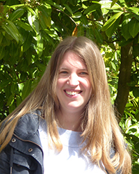 Dr Lisa Douet 