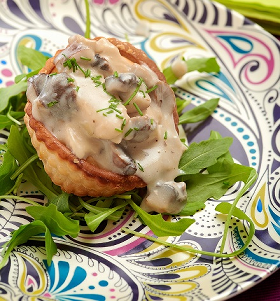 Vol au vents with chicken and mushroom 