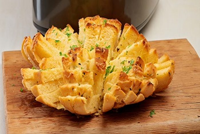 Garlic cheese bread