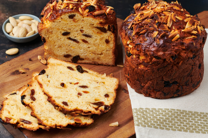 Orange and Almond Panettone 