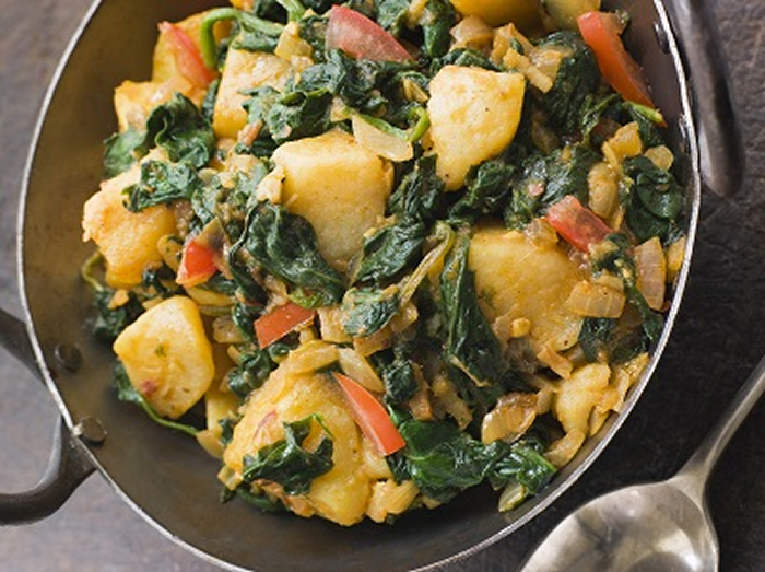 potato and spinach curry